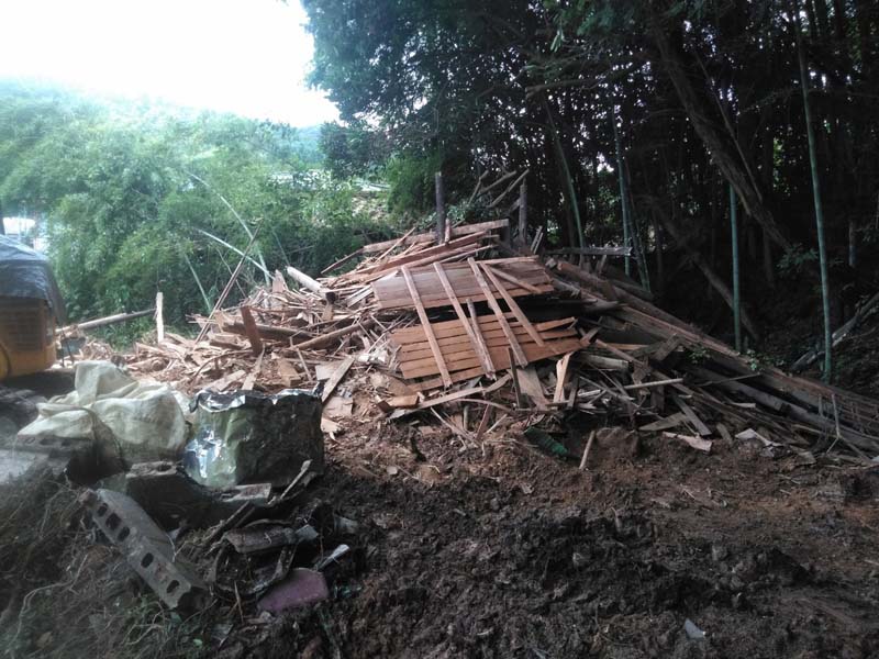 松岡建設家屋解体施工例施工前