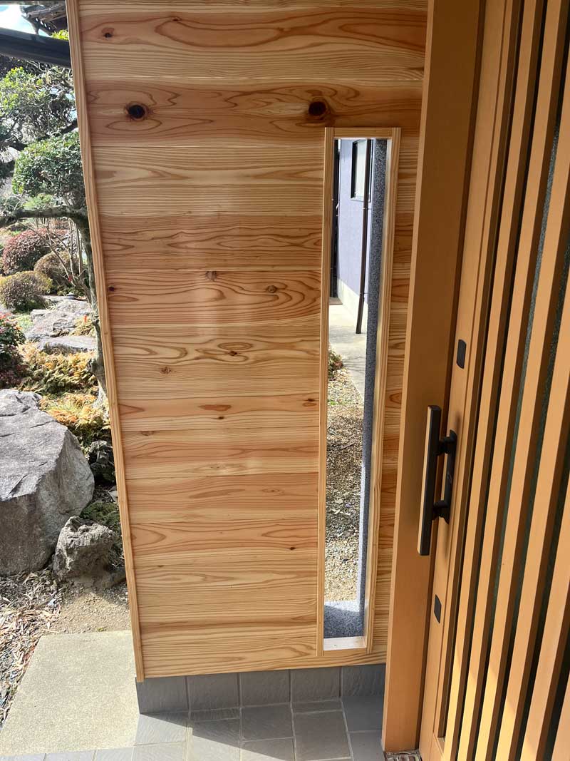 施工後：杉板外壁（側面）