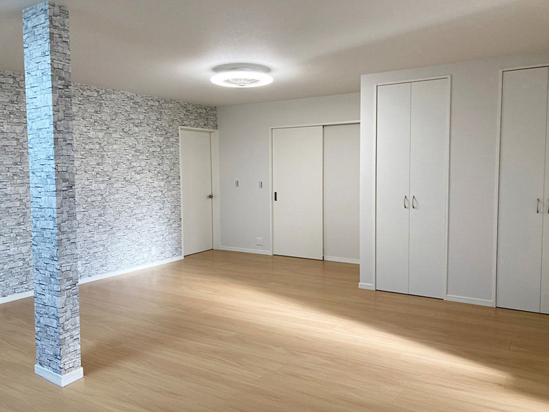 リフォーム施工例広々リビングと大容量クローゼットのあるお家