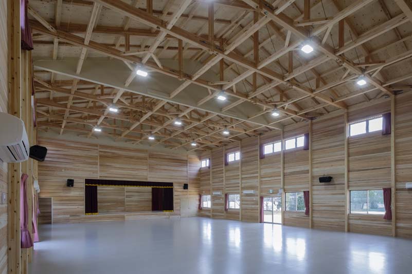 松岡建設体育館完成写真