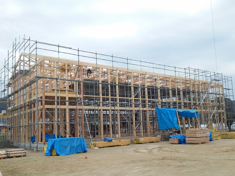 松岡建設体育館施工中画像