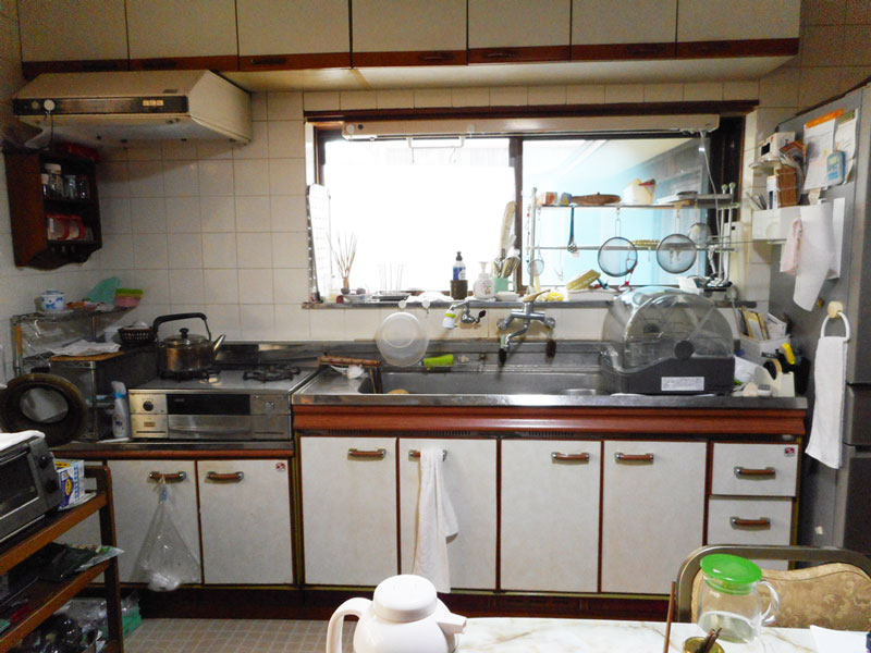 松岡建設キッチン交換施工前画像