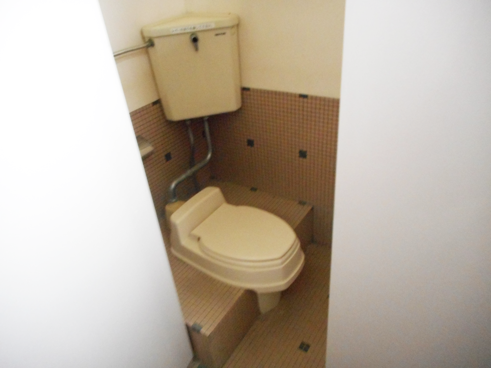 松岡建設トイレリフォーム施工前画像